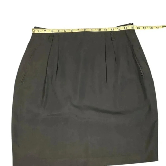 Preview Collection 100% Silk Knee Length Skirt Size 12 Side Zipper Belt Loops - Picture 5 of 7